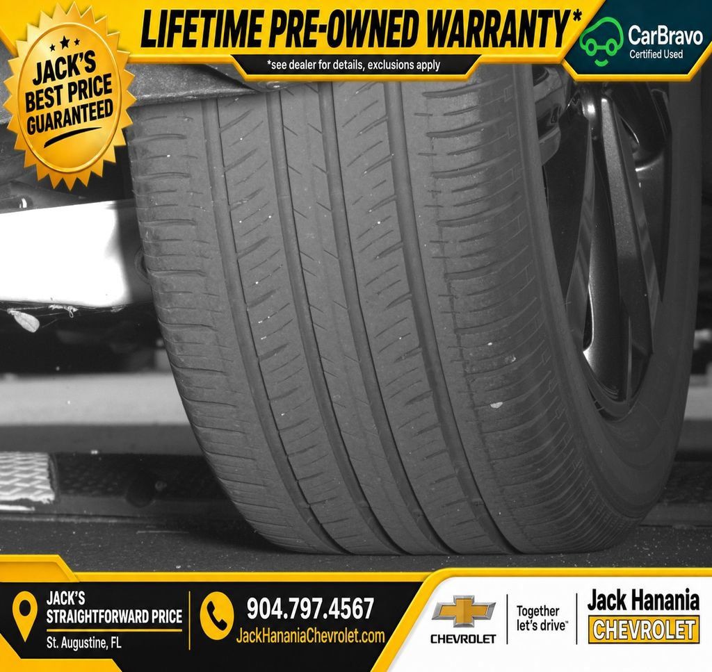 Used 2022 Chevrolet Equinox Premier FWD image 23