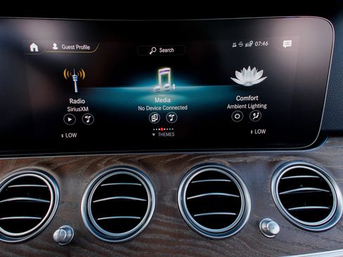 Used 2022 Mercedes-Benz E 350 Sedan image 24