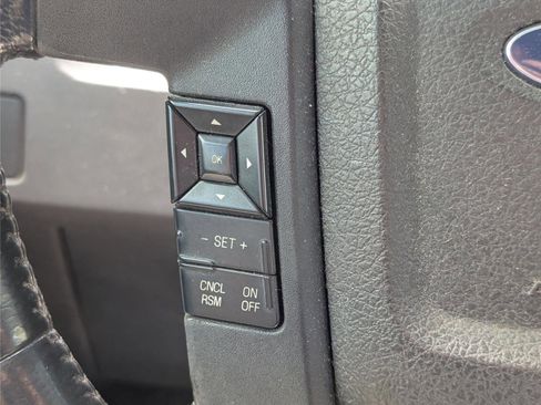 Used 2011 Ford F150 XLT w/ XLT Chrome Pkg image 21