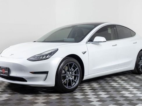 Used 2018 Tesla Model 3 Long Range image 1
