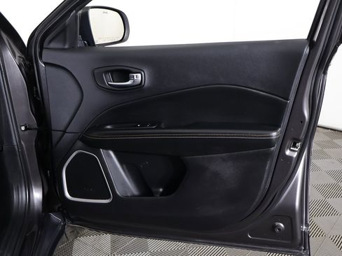 Used 2020 Jeep Compass Latitude w/ Cold Weather Group image 20