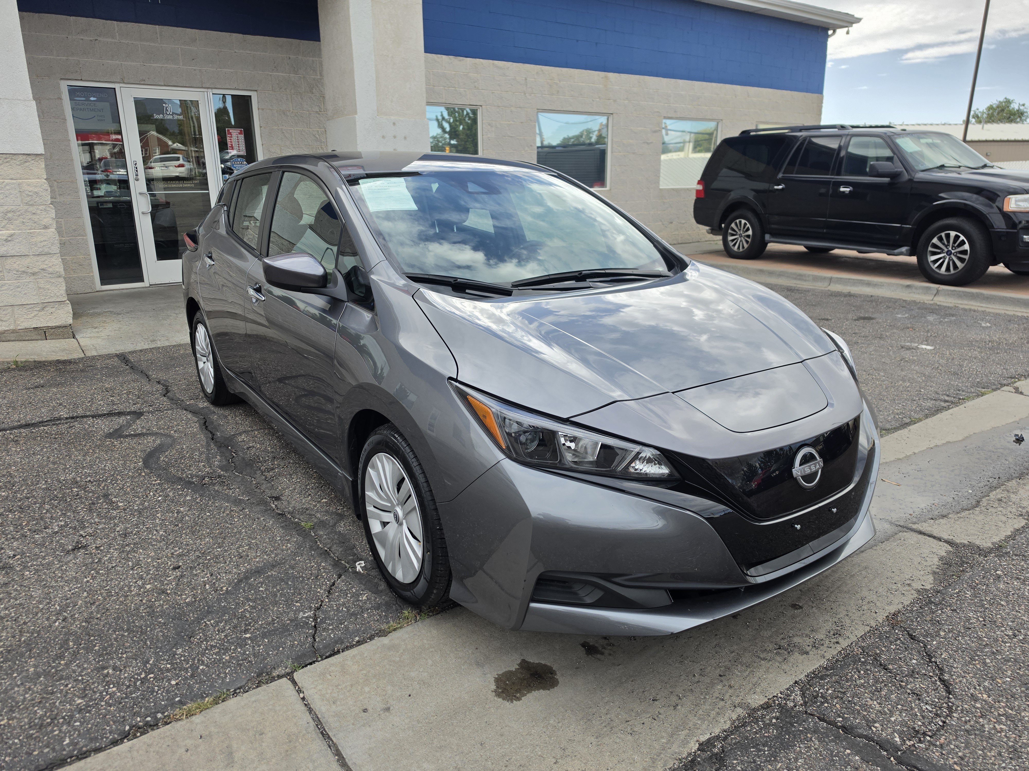 Used 2025 Nissan Leaf S FWD image 23