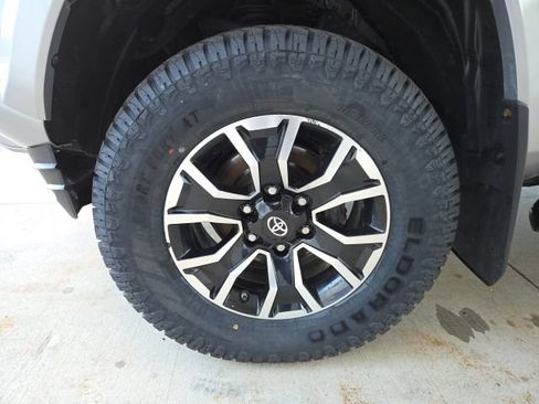 Used 2020 Toyota Tacoma TRD Sport AWD/4WD image 66