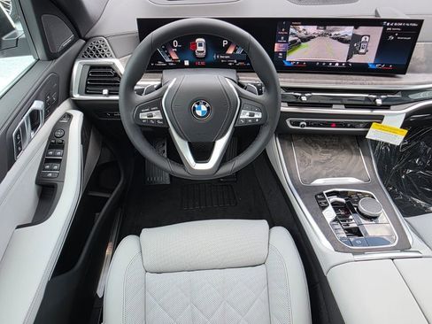 New 2026 BMW X5 xDrive40i w/ Climate Comfort Package AWD/4WD image 11