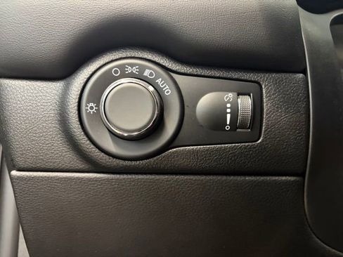 Certified 2025 Dodge Durango R/T image 16