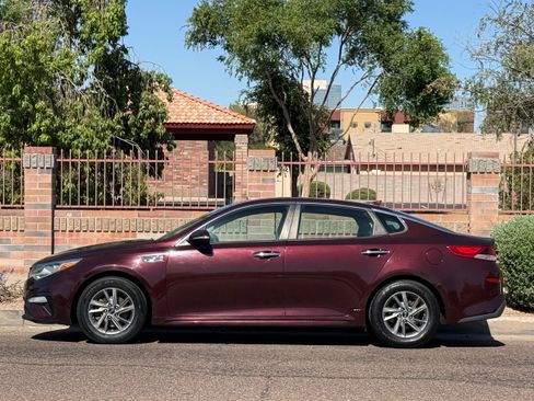 Used 2020 Kia Optima LX FWD image 3