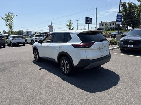 Used 2021 Nissan Rogue SV AWD/4WD image 5