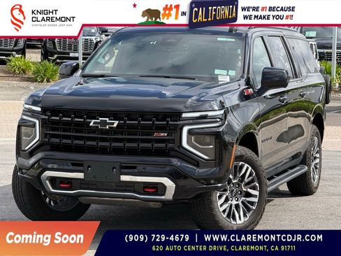Used 2025 Chevrolet Suburban Z71 AWD/4WD image 1
