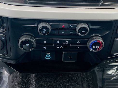 New 2026 Ford F250 XL w/ XL Chrome Package image 8