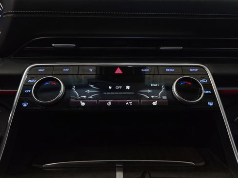 Used 2023 Genesis GV80 2.5T w/ Winter Weather Package AWD/4WD image 21