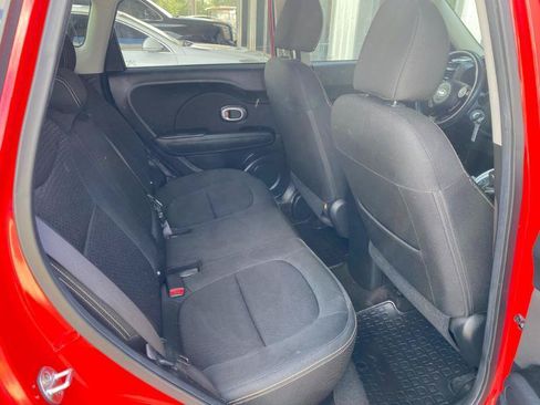 Used 2015 Kia Soul + FWD image 18