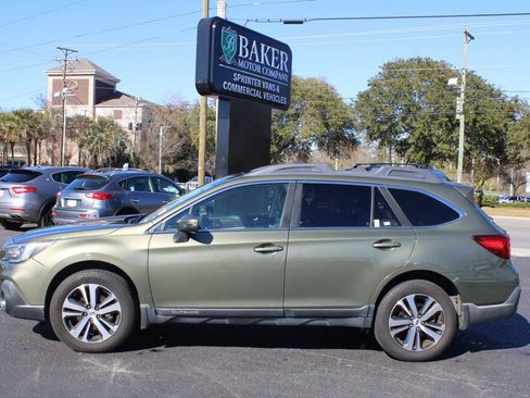 Used 2018 Subaru Outback 2.5i Limited image 6