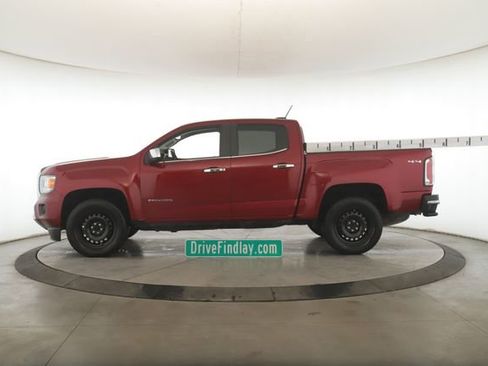 Used 2018 GMC Canyon SLT image 9
