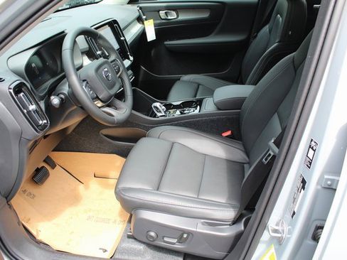 New 2026 Volvo XC40 B5 Plus w/ Protection Package Premier image 12