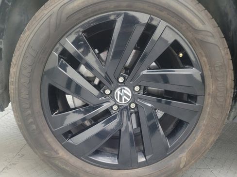 Used 2023 Volkswagen Atlas Cross Sport SE image 31