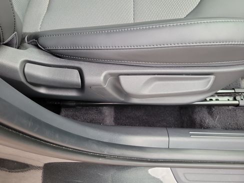 Certified 2025 Kia Niro EX FWD image 7