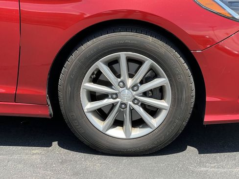 Used 2018 Hyundai Sonata SE FWD image 16
