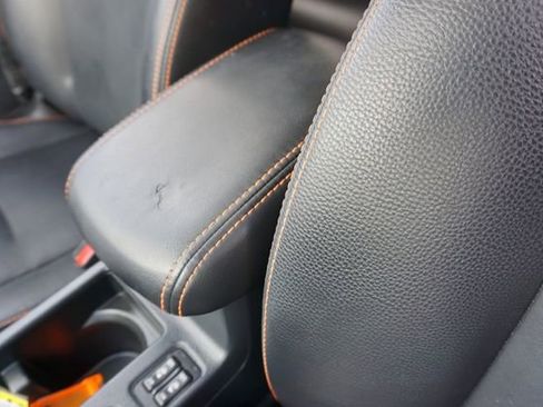 Used 2017 Subaru Crosstrek 2.0i Limited image 17