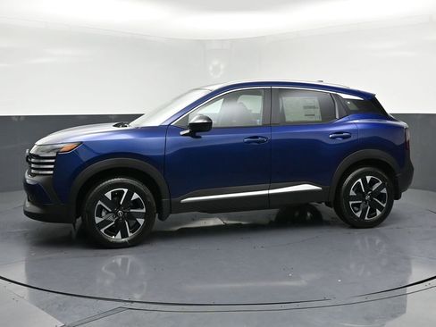 New 2026 Nissan Kicks SV AWD/4WD image 2