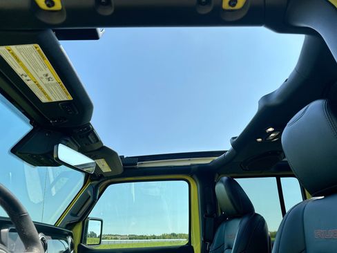 Used 2022 Jeep Wrangler Unlimited Rubicon w/ Trailer Tow Package image 22