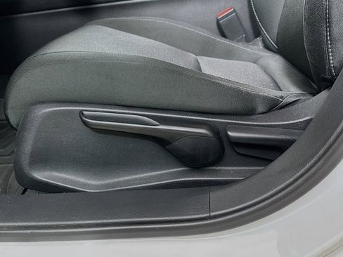 Used 2018 Honda Accord LX image 22