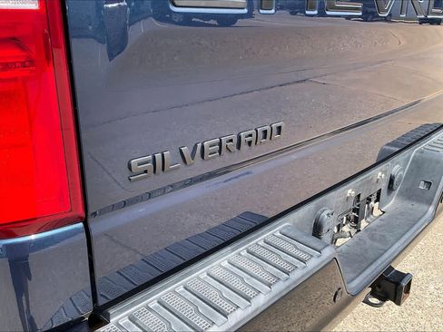 Used 2021 Chevrolet Silverado 1500 LT Trail Boss w/ Convenience Package II AWD/4WD image 29