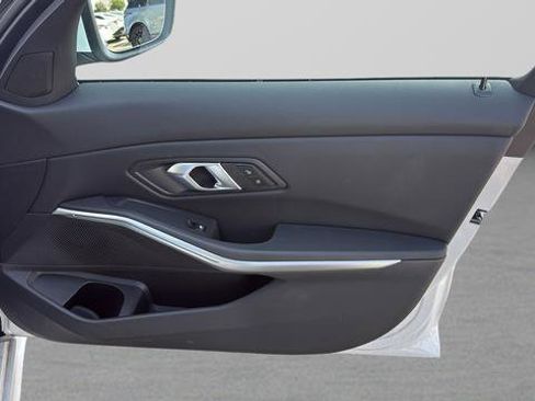 Used 2025 BMW 330i xDrive Sedan w/ Convenience Package image 22