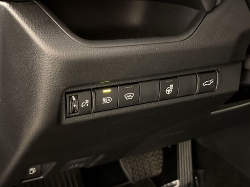 Used 2023 Toyota RAV4 XLE w/ Convenience Package AWD/4WD image 28