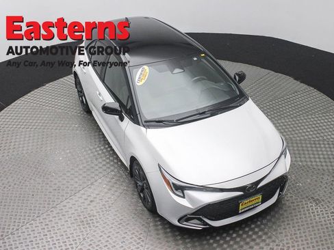 Used 2024 Toyota Corolla XSE FWD image 3