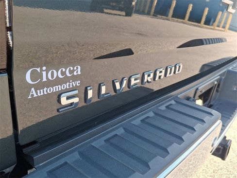 Used 2018 Chevrolet Silverado 1500 LT w/ All Star Edition image 29