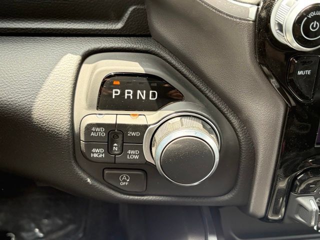 New 2026 RAM 1500 Big Horn AWD/4WD image 25