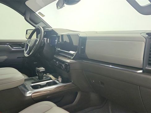 Certified 2024 Chevrolet Silverado 1500 LT Trail Boss w/ Convenience Package II image 23