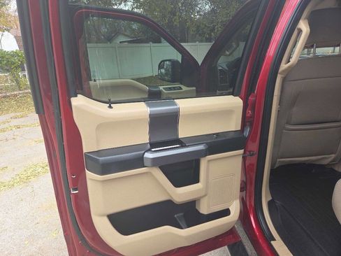 Used 2018 Ford F150 XLT w/ Equipment Group 302A Luxury image 26