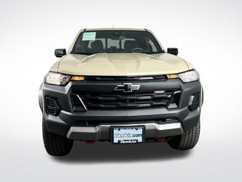 Used 2024 Chevrolet Colorado Trail Boss w/ LPO, Dark Essentials Package AWD/4WD image 2