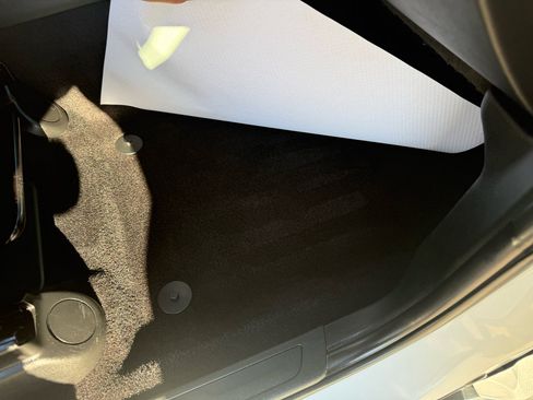 Used 2018 Jeep Grand Cherokee Laredo image 57