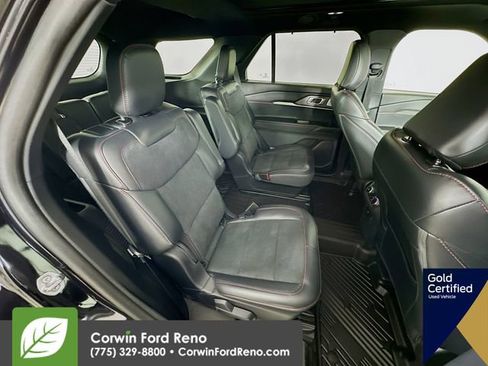 Certified 2025 Ford Explorer ST image 31