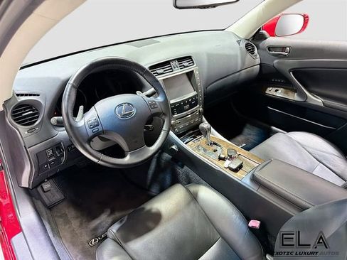 Used 2010 Lexus IS 250C RWD image 10