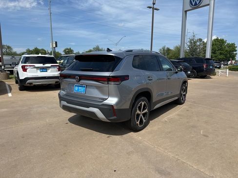 New 2026 Volkswagen Tiguan SE AWD/4WD image 5