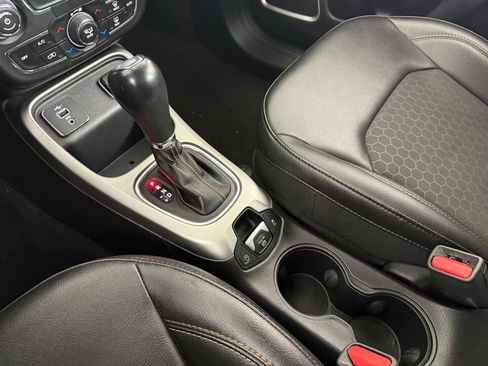 Used 2021 Jeep Compass Latitude FWD image 24