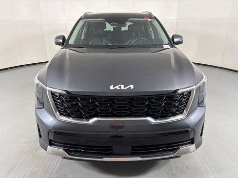 Used 2024 Kia Sorento S FWD image 3