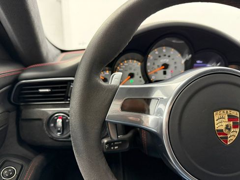 Used 2014 Porsche 911 GT3 RWD image 44