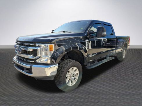 Used 2020 Ford F350 XLT image 3