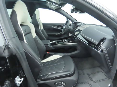 New 2026 Aston Martin DBX S image 21