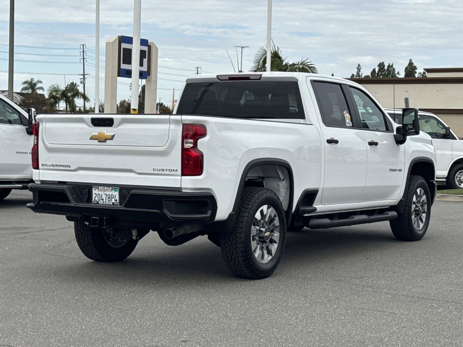 Used 2026 Chevrolet Silverado 2500 Custom w/ Custom Convenience Package AWD/4WD image 5