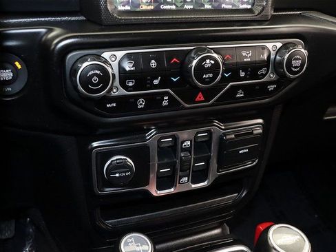 Used 2021 Jeep Gladiator Overland w/ Popular Equipment Package image 22