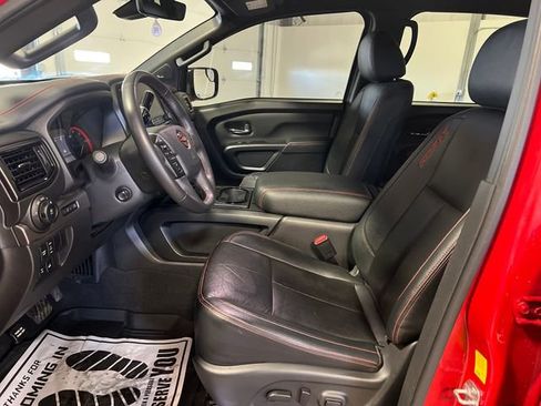 Used 2023 Nissan Titan PRO-4X w/ Pro-4x Convenience Package image 9
