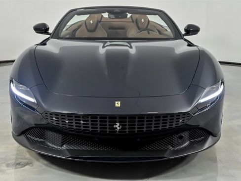 Used 2024 Ferrari Roma Spider RWD image 5