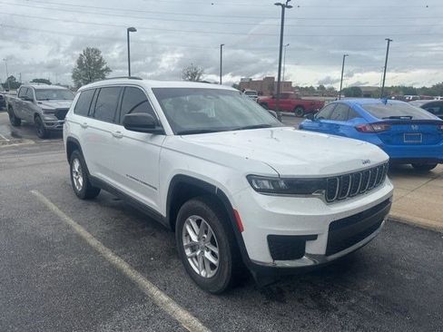 Used 2023 Jeep Grand Cherokee L Laredo w/ Luxury Tech Group I image 2