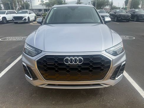 Used 2022 Audi Q5 2.0T Premium Plus AWD/4WD image 2
