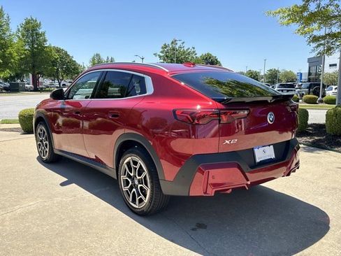 Certified 2025 BMW X2 xDrive28i AWD/4WD image 3